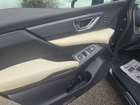 Used 2023 Subaru Ascent Limited image 11