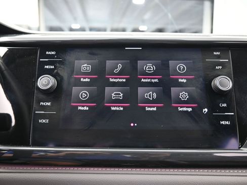 Used 2022 Volkswagen Taos SEL w/ Panoramic Sunroof Package image 22