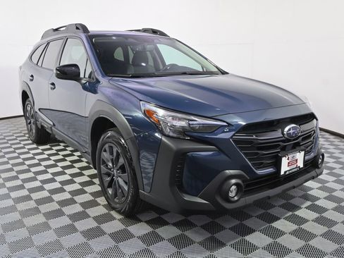 Used 2025 Subaru Outback Onyx Edition XT w/ Popular Package #2 AWD/4WD image 9