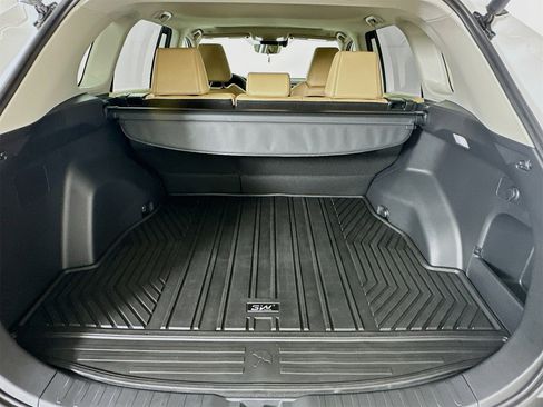 Used 2025 Toyota RAV4 XLE Premium image 27
