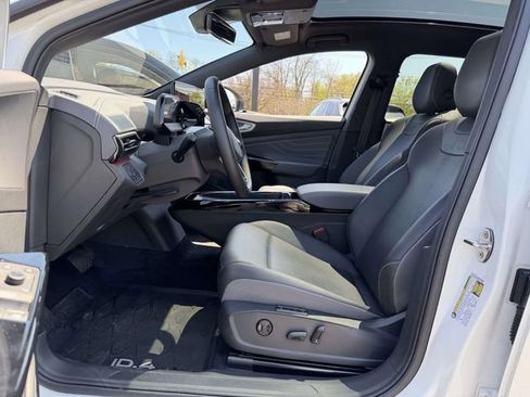 Used 2023 Volkswagen ID.4 Pro S AWD/4WD image 8