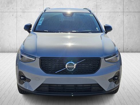 New 2026 Volvo XC40 B5 Plus w/ Protection Package Premier image 2