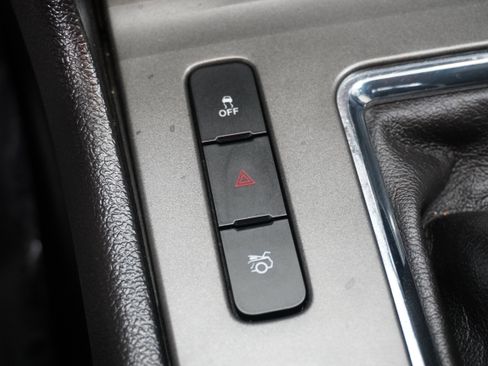 Used 2013 Ford Mustang GT image 19