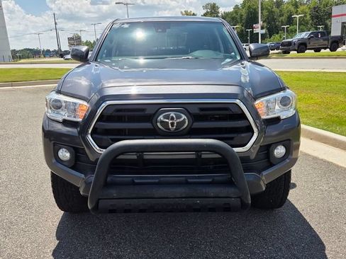 Used 2019 Toyota Tacoma SR5 RWD image 2