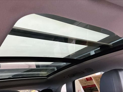 Used 2019 Audi Q5 2.0T Premium w/ Convenience Package image 14