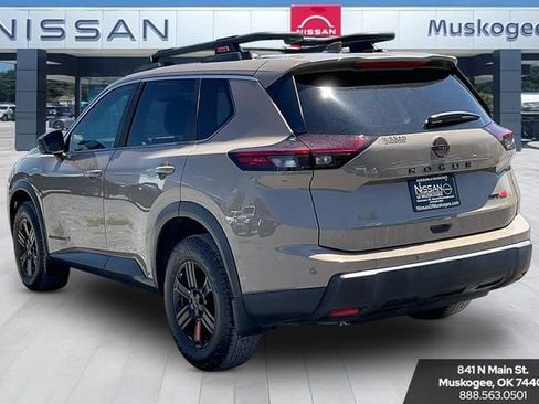 Used 2025 Nissan Rogue SV w/ Rock Creek Premium Package AWD/4WD image 4
