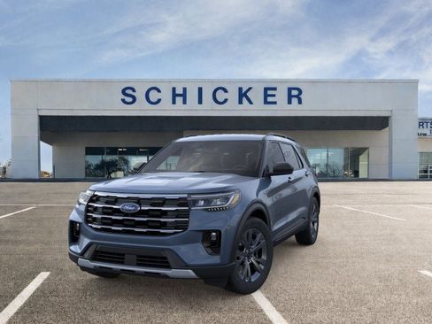 New 2026 Ford Explorer Active w/ Active Comfort Package image 2