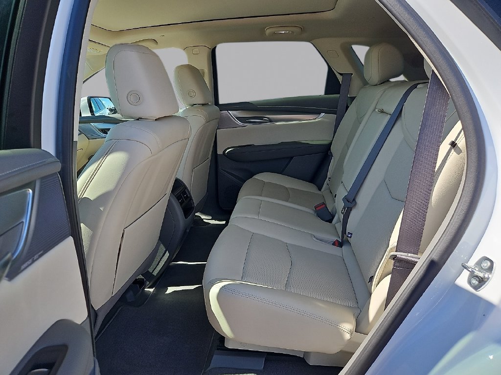 Used 2024 Cadillac XT5 Premium Luxury FWD image 11