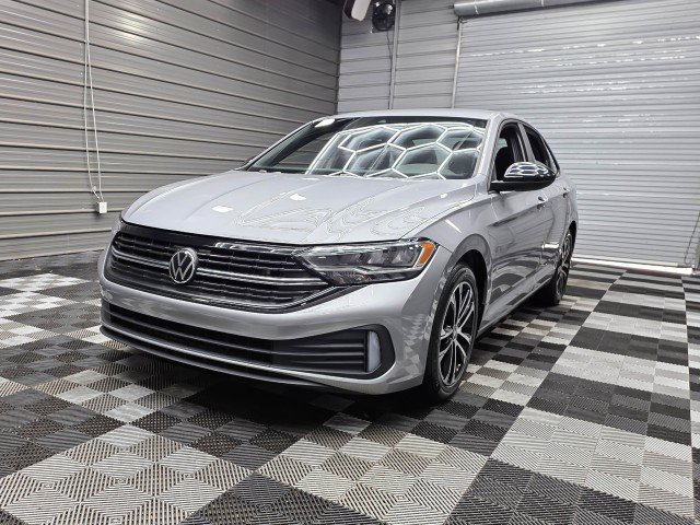 Used 2023 Volkswagen Jetta Sport FWD image 40