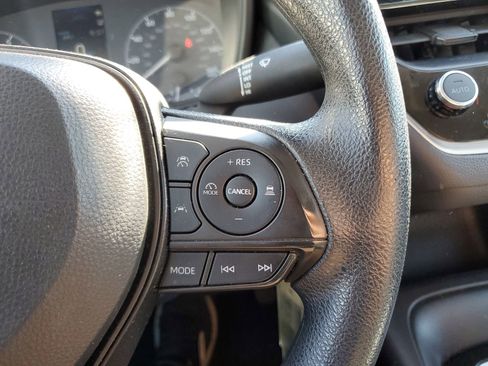 Used 2024 Toyota Corolla LE image 23