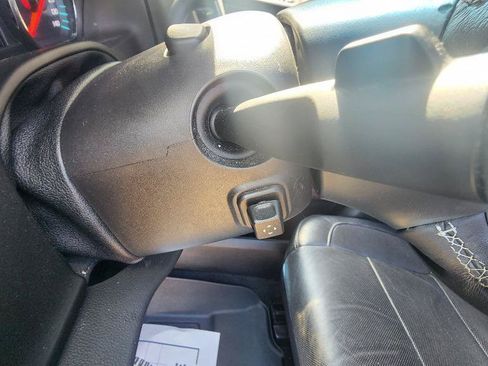 Used 2018 GMC Yukon SLT w/ Open Road Package AWD/4WD image 19