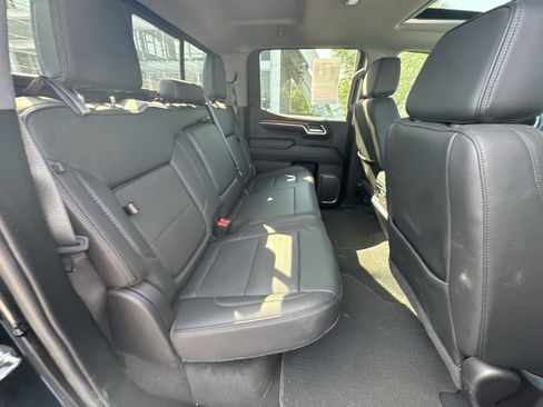 Used 2024 GMC Sierra 1500 Denali w/ Technology Package AWD/4WD image 28