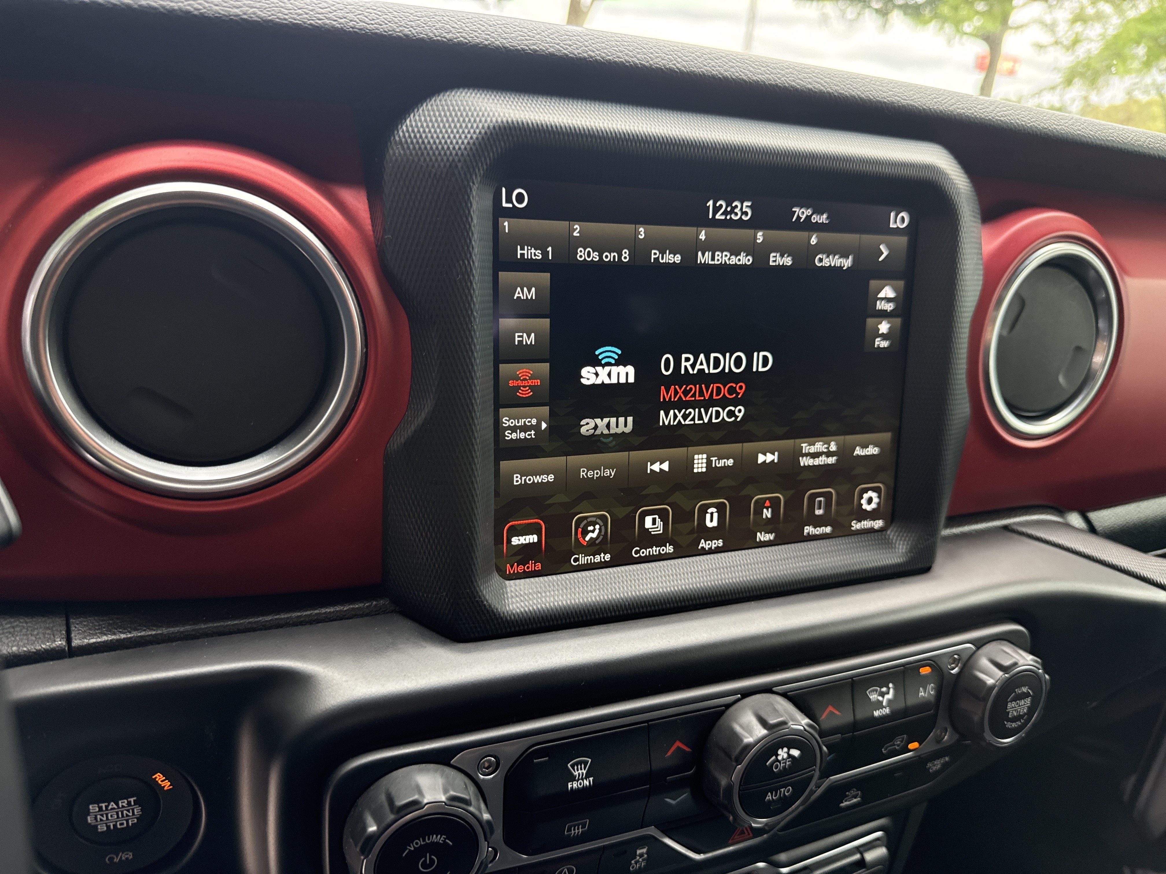 Used 2021 Jeep Gladiator Rubicon AWD/4WD image 26