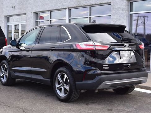 Used 2024 Ford Edge SEL w/ Convenience Package image 4