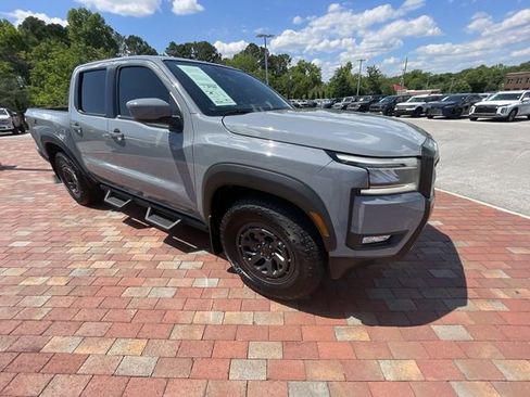 Used 2025 Nissan Frontier Pro-X RWD image 38
