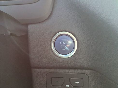 Used 2024 Toyota Tundra Limited image 28