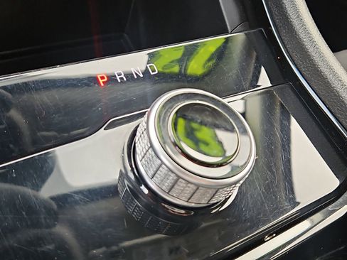 Used 2023 Jeep Grand Cherokee L Laredo image 16