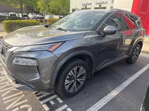 Used 2023 Nissan Rogue SV w/ SV Premium Package image 1