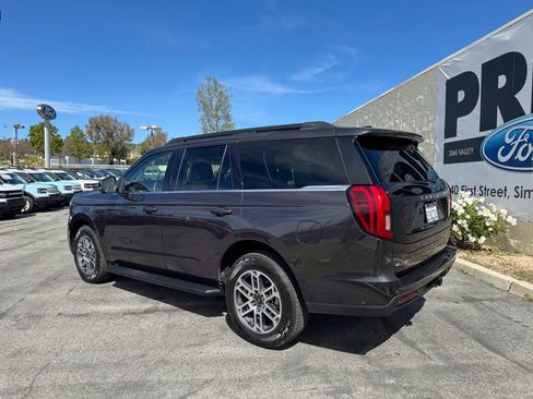 Used 2025 Ford Expedition Active image 9