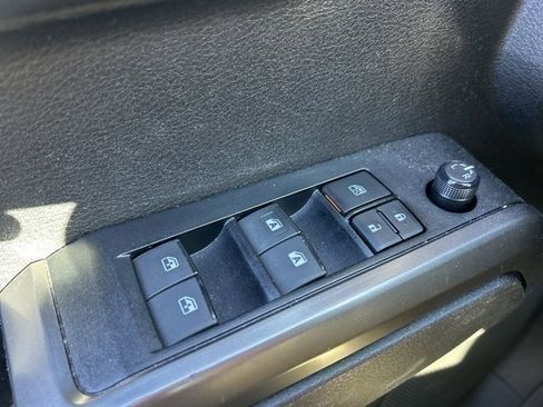 Used 2021 Toyota Tacoma TRD Sport image 16