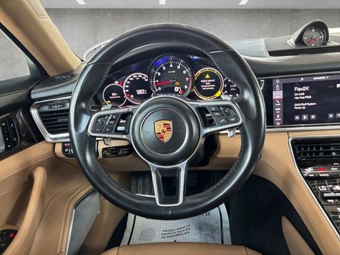 Used 2018 Porsche Panamera 4 AWD/4WD image 27