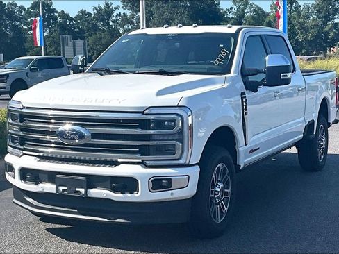 New 2026 Ford F250 Platinum w/ Platinum Plus Package AWD/4WD image 2