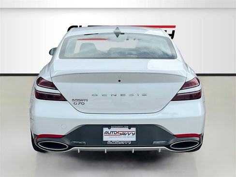 Used 2025 Genesis G70 2.5T image 6