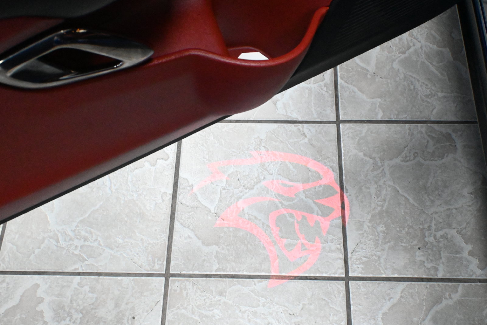 Used 2022 Dodge Challenger SRT Hellcat RWD image 9