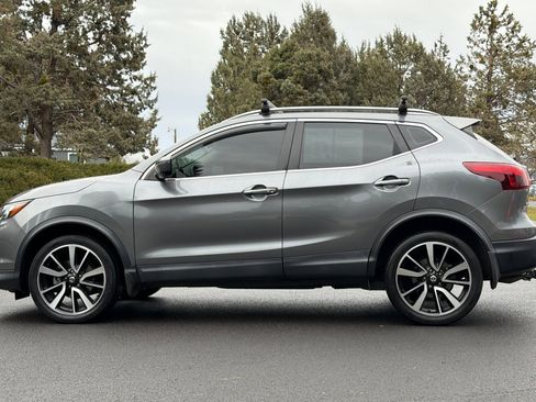 Used 2018 Nissan Rogue Sport SL image 8