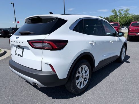 Used 2023 Ford Escape Active FWD image 6