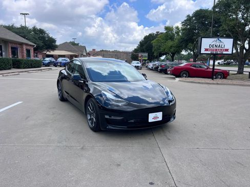 Used 2021 Tesla Model 3 Standard Range Plus RWD image 1