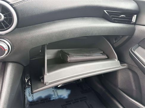 Certified 2022 Nissan Sentra SV image 31