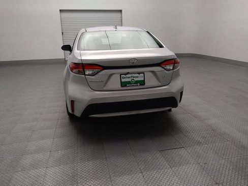 Used 2021 Toyota Corolla LE image 6