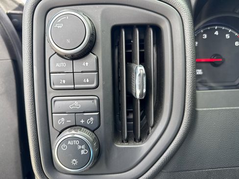 Used 2021 Chevrolet Silverado 1500 Custom Trail Boss image 35