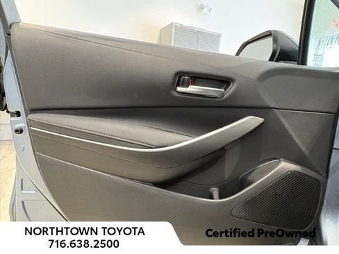 Used 2023 Toyota Corolla SE image 18