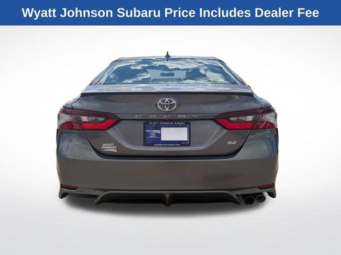 Used 2023 Toyota Camry SE FWD image 7