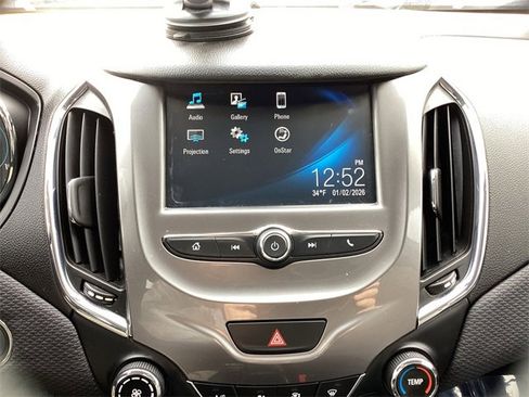 Used 2018 Chevrolet Cruze LT w/ Convenience Package image 24