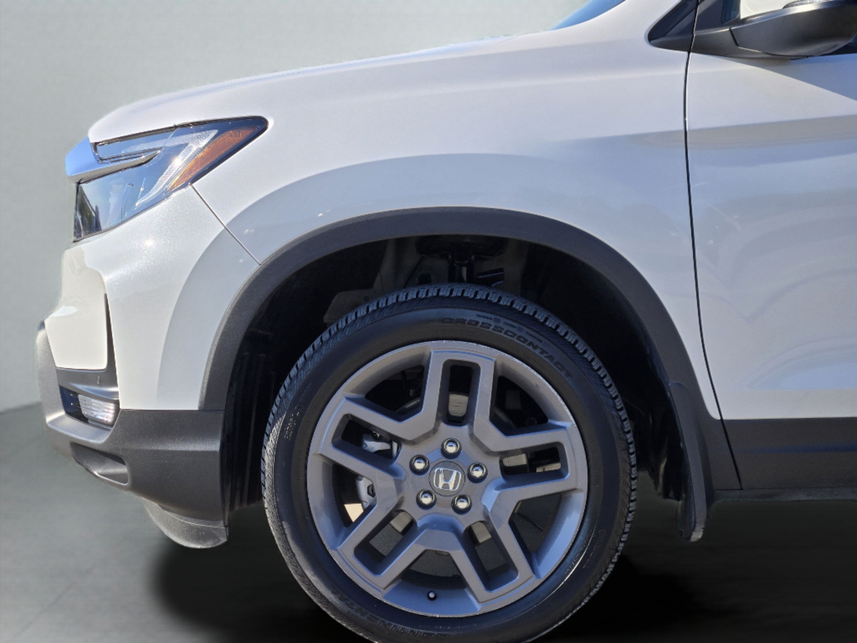 Used 2023 Honda Passport EX-L image 30