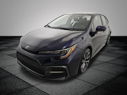 Used 2021 Toyota Corolla SE w/ SE Premium Package FWD image 3