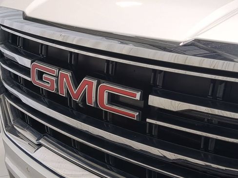 Used 2023 GMC Yukon SLT w/ SLT Premium Package AWD/4WD image 15