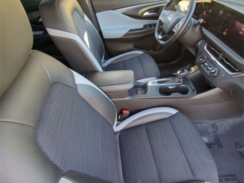 Certified 2024 Buick Envista Preferred w/ Convenience I Package image 26