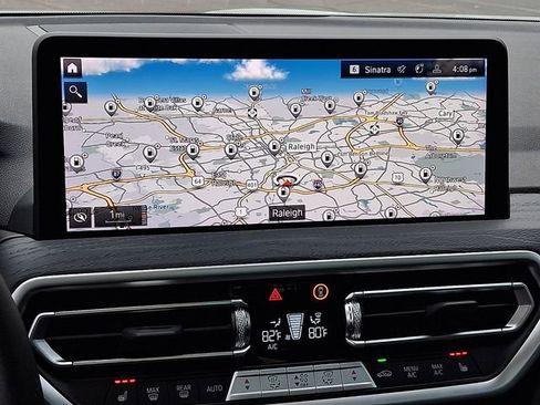 Used 2025 BMW X4 xDrive30i image 21