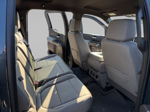 Used 2021 Chevrolet Silverado 1500 LT w/ Z71 Off-Road Package image 9