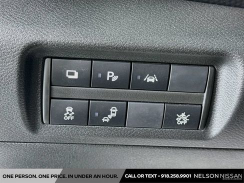 Certified 2025 Nissan Kicks Play S FWD image 10