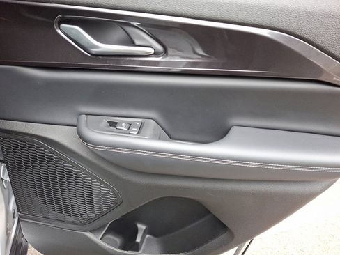 Used 2023 Jeep Grand Cherokee Altitude image 14