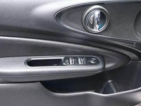 Used 2020 MINI Cooper Clubman S image 13