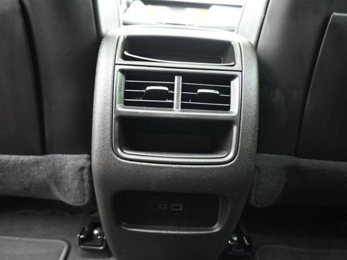 Used 2024 Cadillac XT5 Premium Luxury image 33