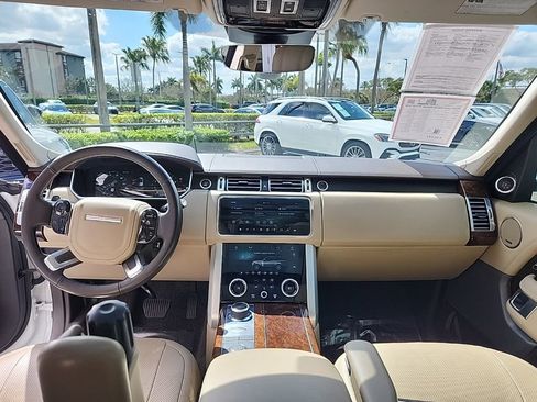 Used 2020 Land Rover Range Rover HSE image 25