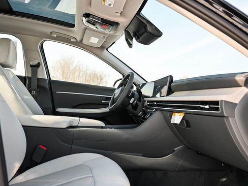 New 2026 Hyundai Sonata SEL image 9