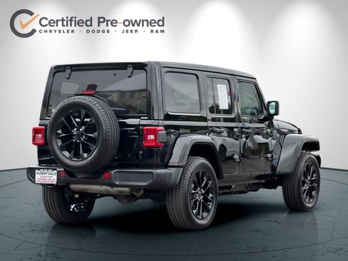 Certified 2025 Jeep Wrangler Unlimited Sahara w/ Safety Group AWD/4WD image 4